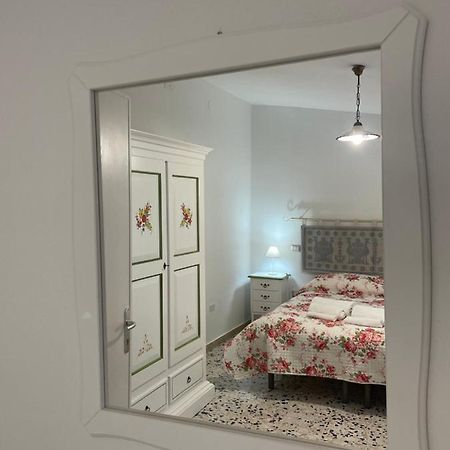 Affittacamere Il Vicoletto Aria Ona Villagrande Strisaili Buitenkant foto