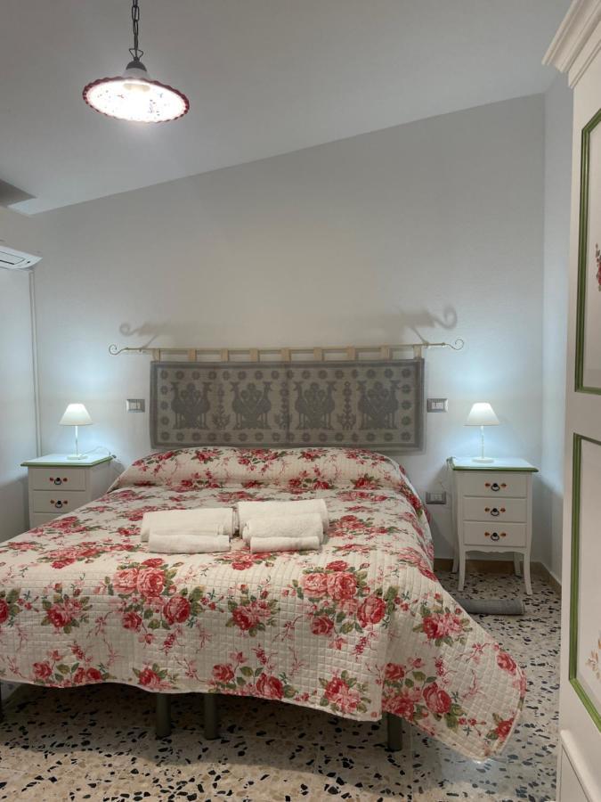 Affittacamere Il Vicoletto Aria Ona Villagrande Strisaili Buitenkant foto